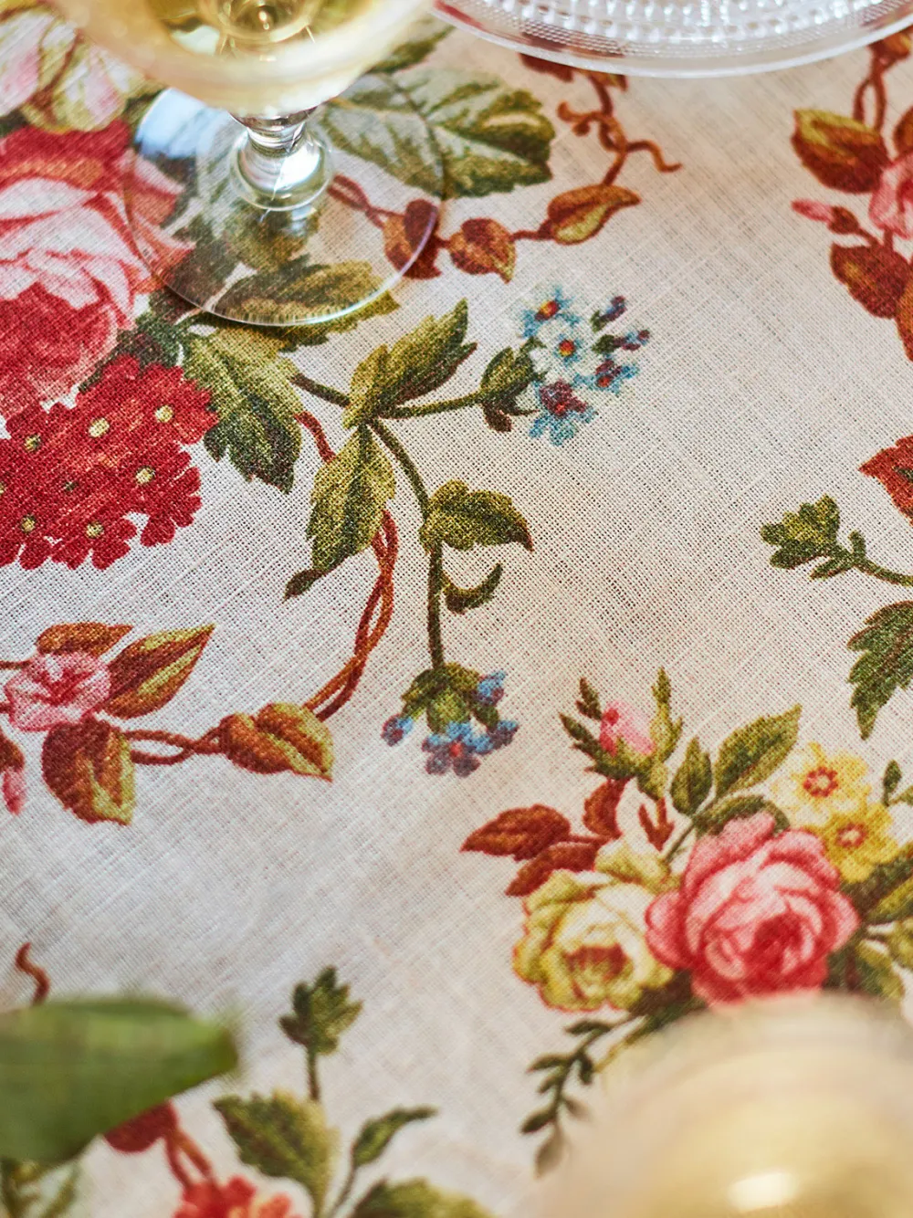 April Cornell Cassandra Antique Tablecloth, 54" x 90"- Tablecloths