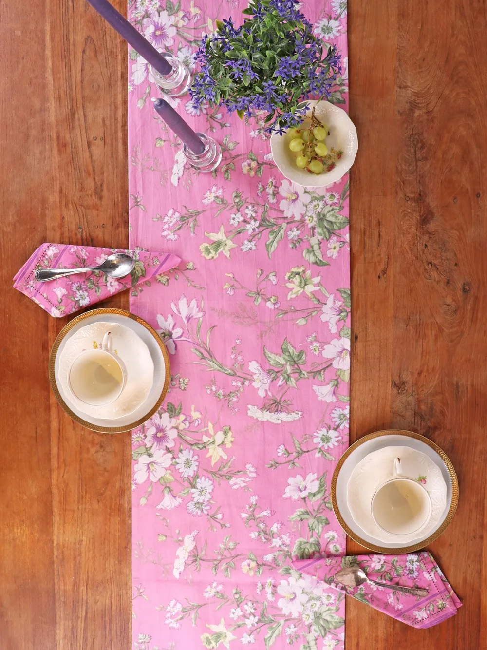 April Cornell Graceful Garden Rose Table Runner- Table Runners