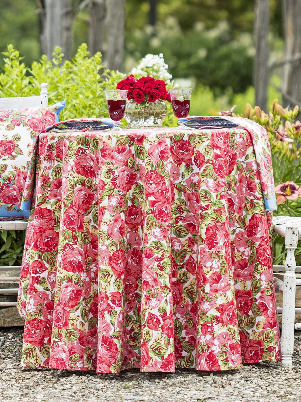 April Cornell La Vie En Rose Red Round Tablecloth- Tablecloths