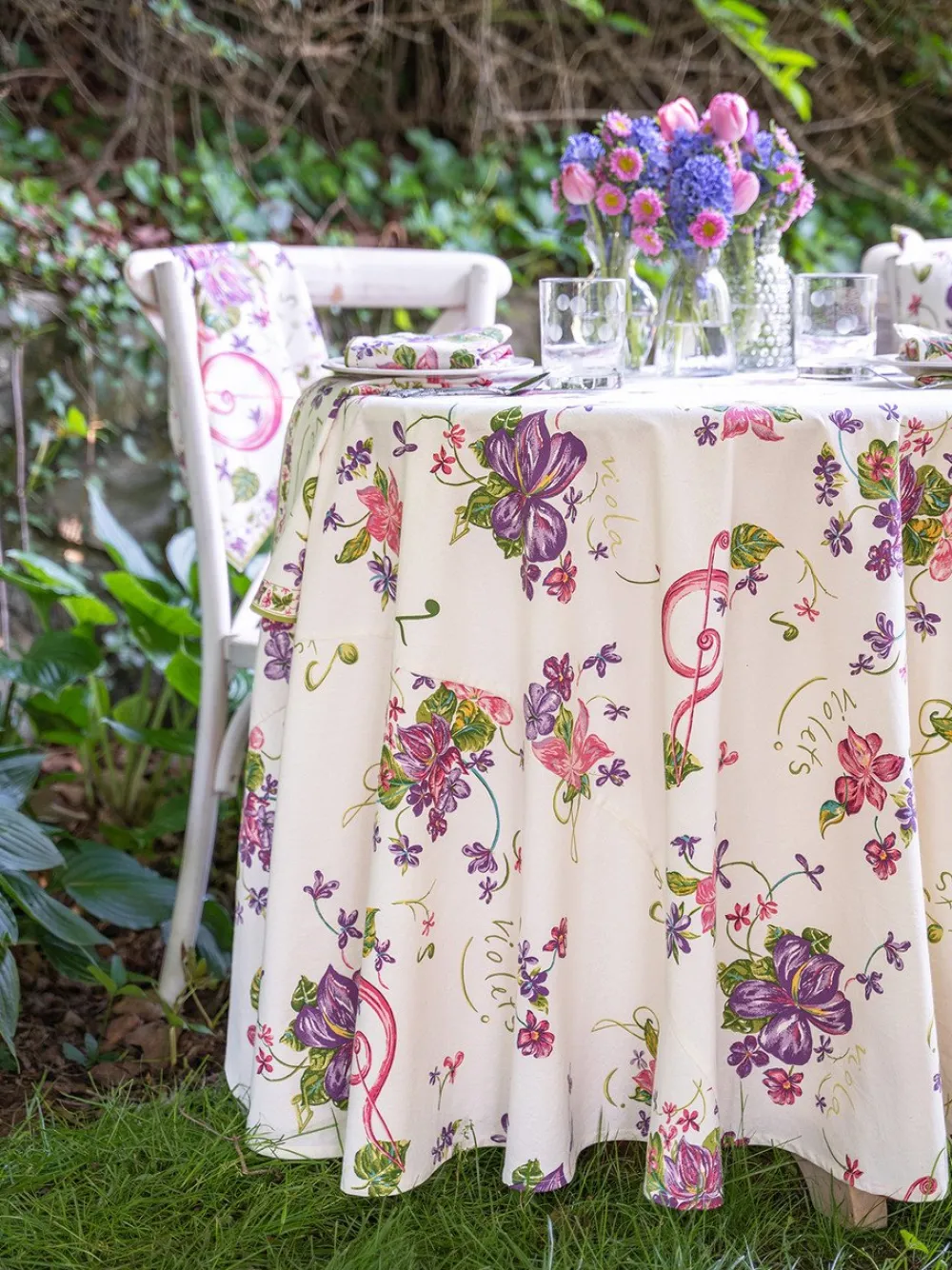 April Cornell Violets Ecru 88" Round Tablecloth- Tablecloths