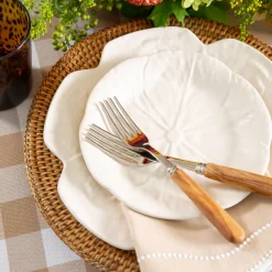 Bordallo Pinheiro Beige Cabbage Dinner Plate- Bordallo Pinheiro