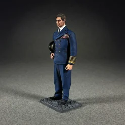 British King George VI in Wartime Uniform, 1939–1945 Figurine- W. Britain Miniatures