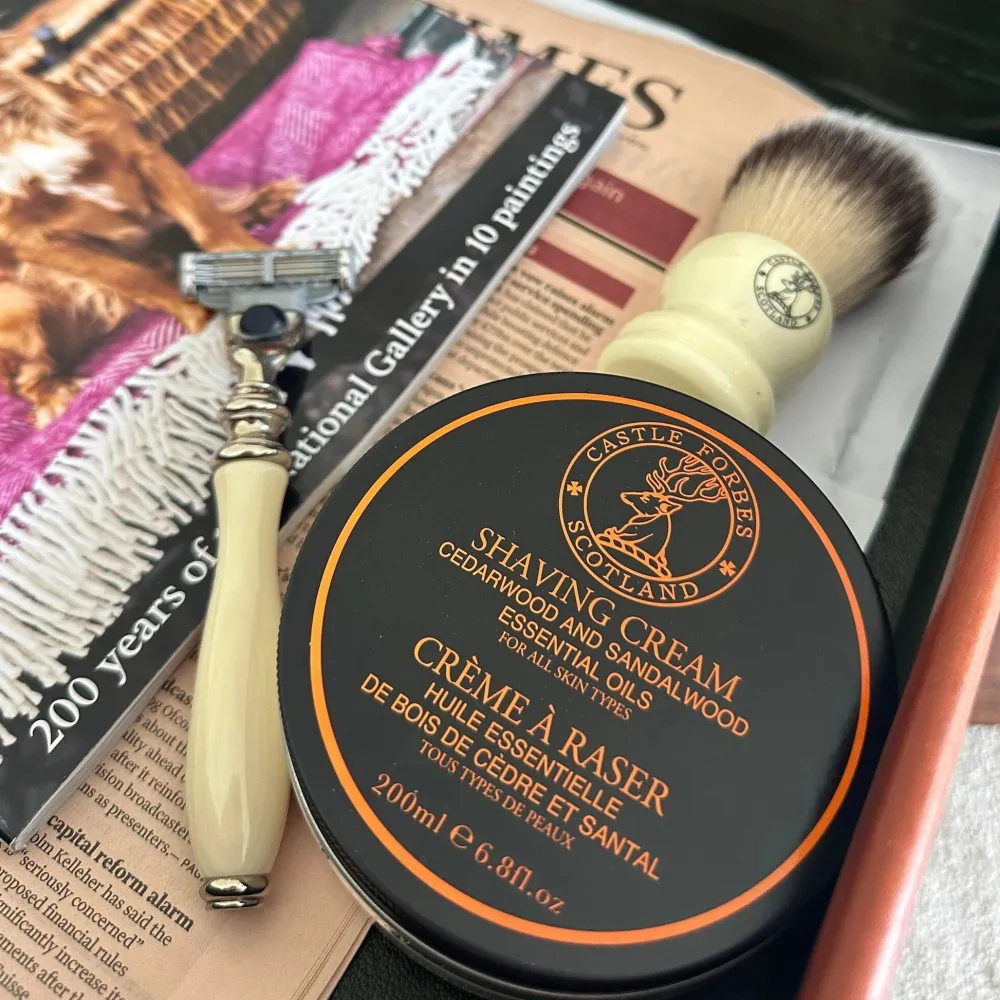 Castle Forbes Cedarwood & Sandalwood Shaving Cream- Shaving Soaps & Cream