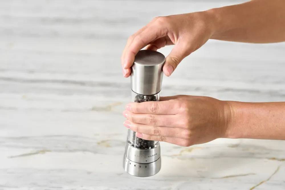 Cole & Mason Derwent Pepper Mill- Kitchen Tools