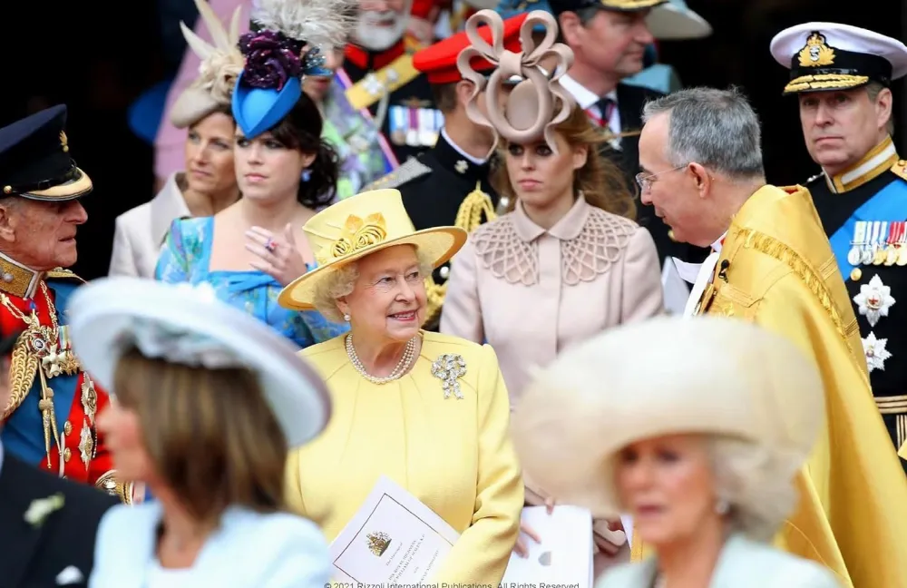 Elizabeth II: A Queen For Our Time- Books|Cultural Icons