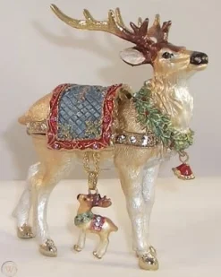 Kingspoint Designs Dashing Reindeer- Kingspoint Designs