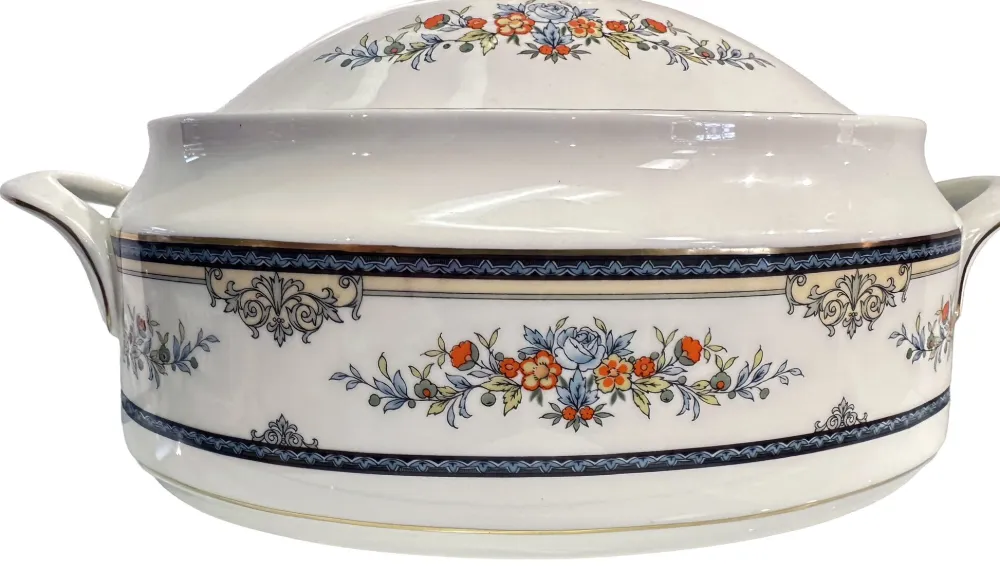 Minton Stanwood 9.5" Oval Covered Veg Bowl- Vintage Minton Stanwood