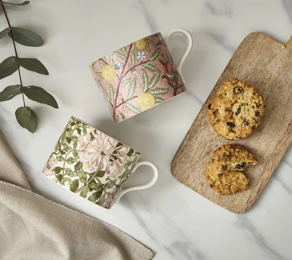 Spode Morris & Co. Mug Set (Fruit & Honeysuckle)- Assorted Mugs