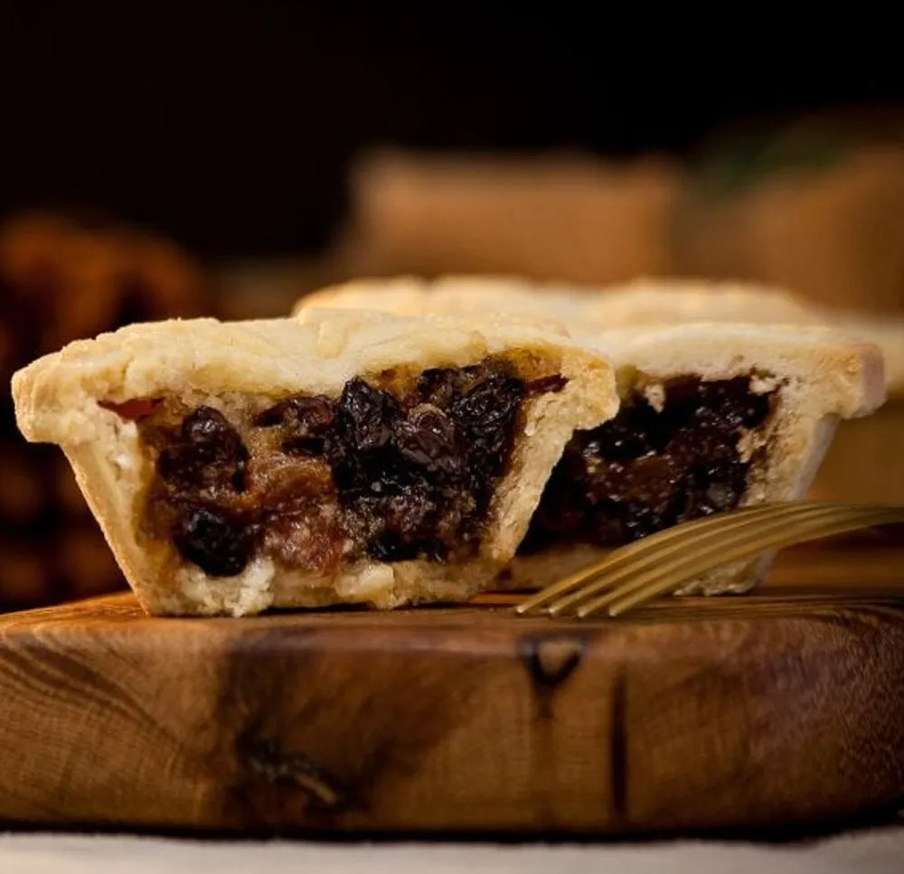 Walker's Shortbread Co. Walker's 6 Luxury Mince Pies- Cakes & Pies