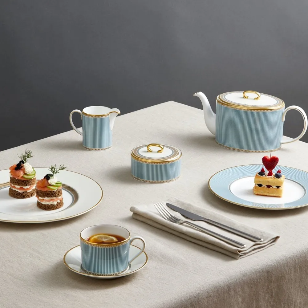 Wedgwood Helia Teapot- Teapots